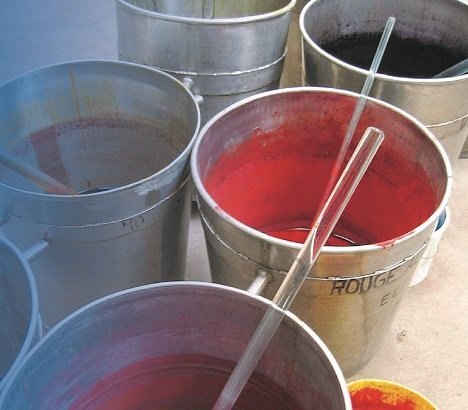 Pots de colorants textile